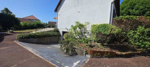 6 bedrooms House in Jargeau, France No. 275814 9