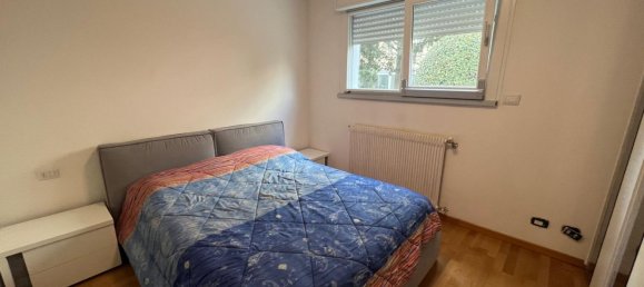 2-salle Appartement à Parma, Italy No. 23981 10