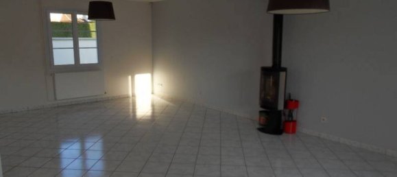 Casa de 4 dormitorios en Remy, France No. 92344 8