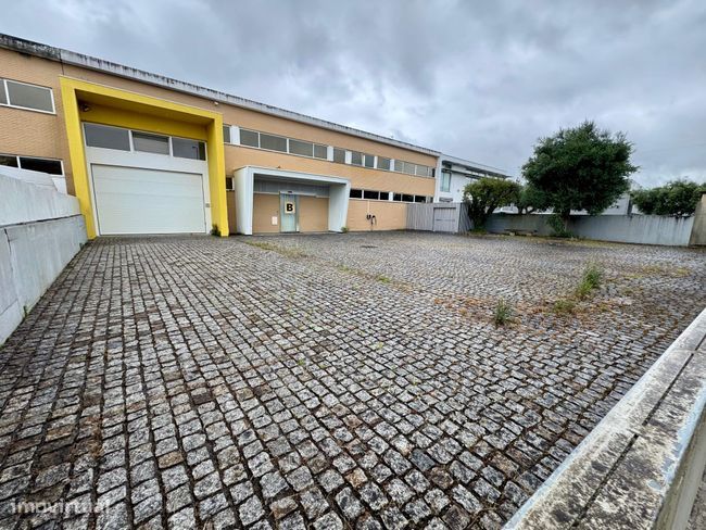 Almacén en Barcelos, Portugal 1110 m² No. 313187