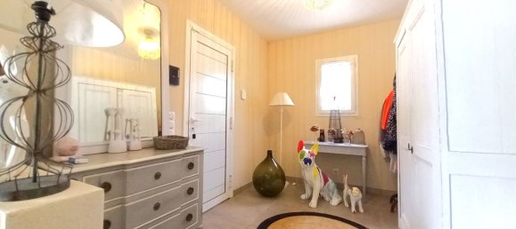 3 bedrooms House in Chevillon-sur-Huillard, France No. 224596 2