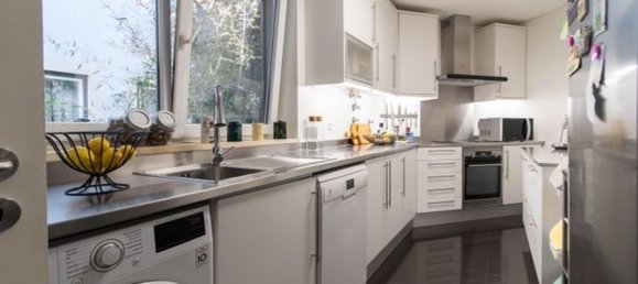 3 bedrooms Apartment in Lisbon, Portugal No. 128891 8