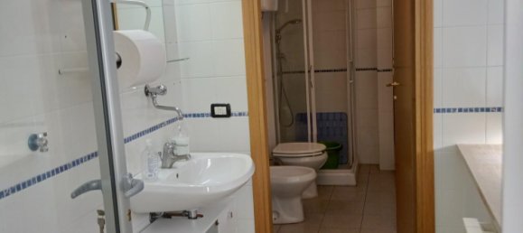 4 rooms Office in Siena, Italy No. 48841 3