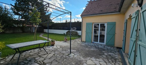 Casa de 4 dormitorios en Osny, France No. 163835 14