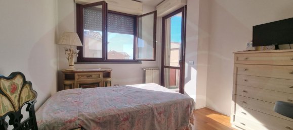 5 Schlafzimmer Doppelhaus in Signa, Italy, Nr. 330423 8