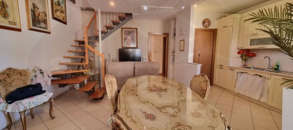 5 Schlafzimmer Doppelhaus in Signa, Italy, Nr. 330423 2