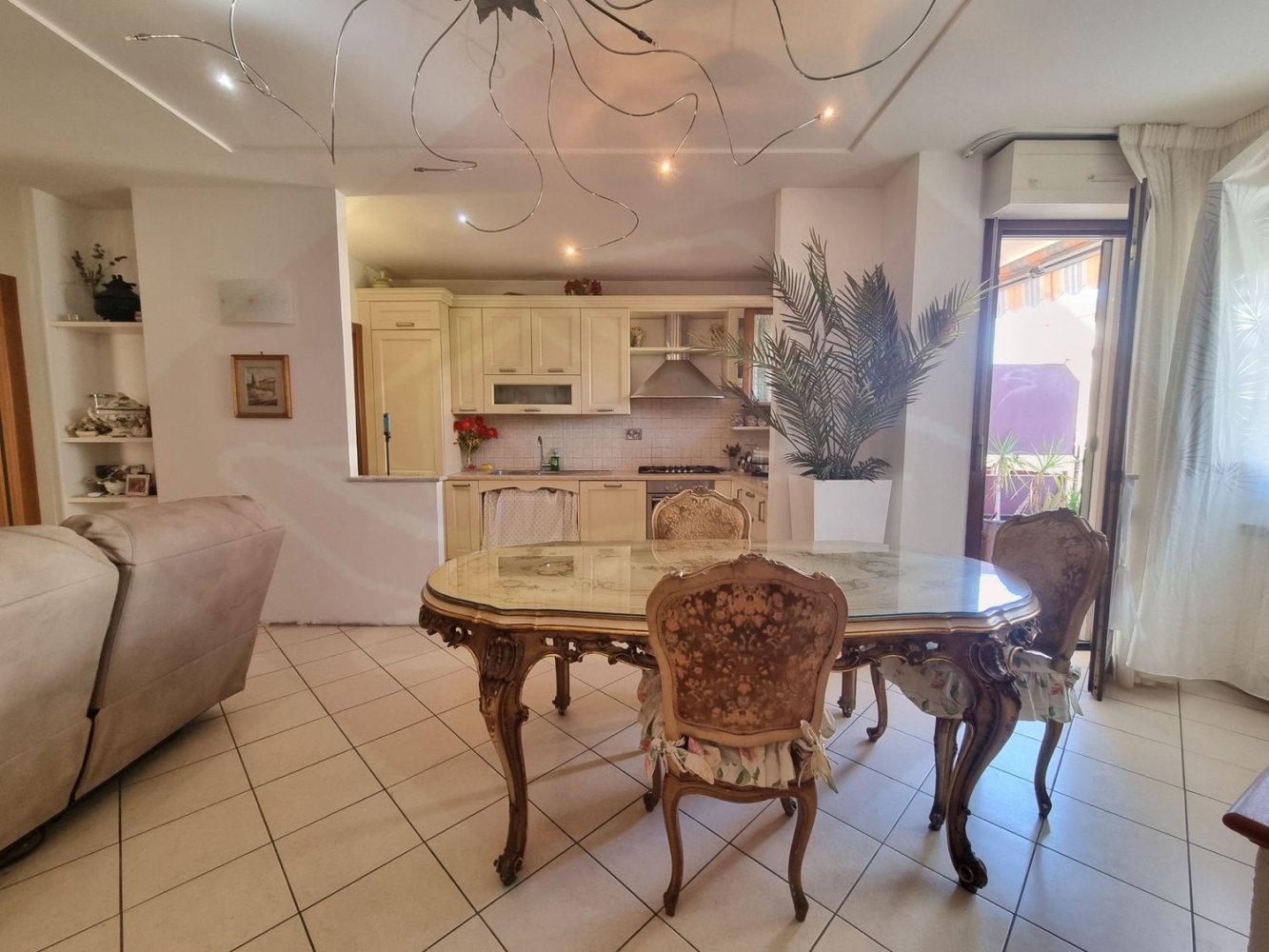 5 Schlafzimmer Doppelhaus in Signa, Italy, Nr. 330423