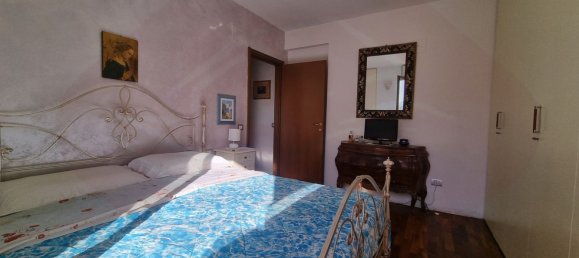 5 Schlafzimmer Doppelhaus in Signa, Italy, Nr. 330423 10