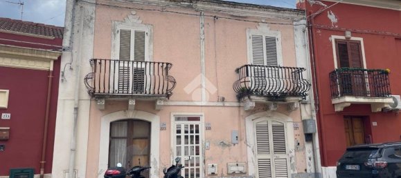 2 Schlafzimmer Haus in Milazzo, Italy, Nr. 51885 20