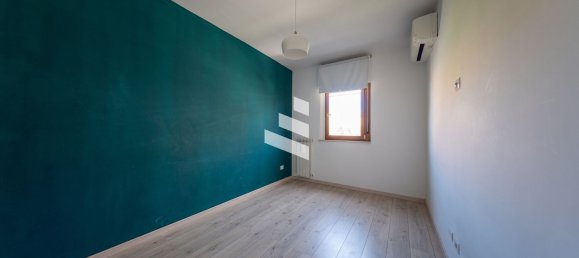 4 bedrooms Apartment in Rome, Italy No. 357043 3