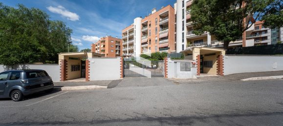 4 bedrooms Apartment in Rome, Italy No. 357043 11