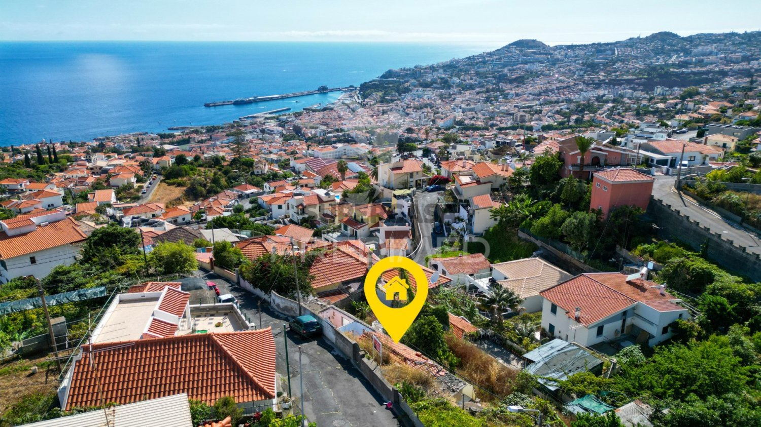 2 bedrooms House in Funchal, Portugal No. 320906