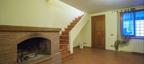 2 Schlafzimmer Haus in Montecatini Terme, Italy, Nr. 119854 6