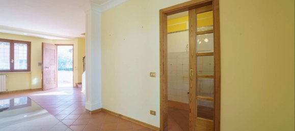 2 Schlafzimmer Haus in Montecatini Terme, Italy, Nr. 119854 36