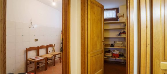 2 Schlafzimmer Haus in Montecatini Terme, Italy, Nr. 119854 4