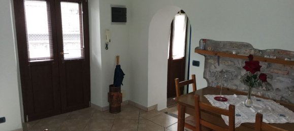 Квартира с 2 спальнями в Кувельо, Италия № 361269 11