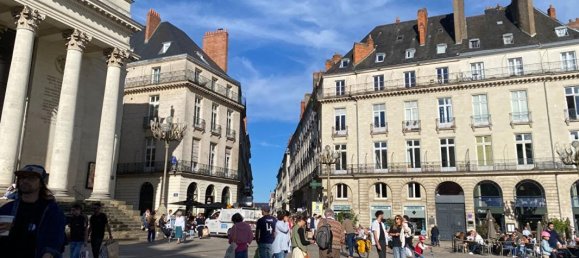 95m² Commercial property in Nantes, France No. 99442 2