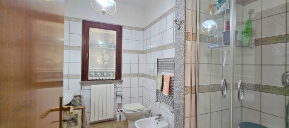 3 Schlafzimmer Villa in Labico, Italy, Nr. 357035 21