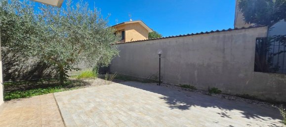 3 Schlafzimmer Villa in Labico, Italy, Nr. 357035 9