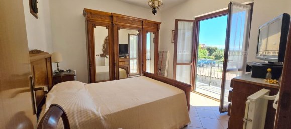 3 Schlafzimmer Villa in Labico, Italy, Nr. 357035 17