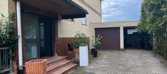 Здание с 8 спальнями в Бад-Дюркхайм, Германия № 15218 12