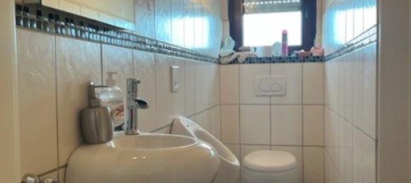 Здание с 8 спальнями в Бад-Дюркхайм, Германия № 15218 10