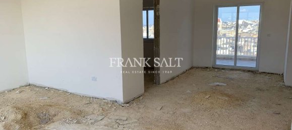 Ático de 2 dormitorios en Qormi, Malta No. 1749 12