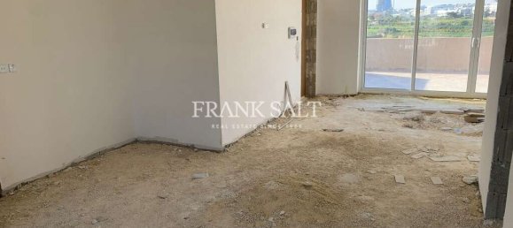 Ático de 2 dormitorios en Qormi, Malta No. 1749 9