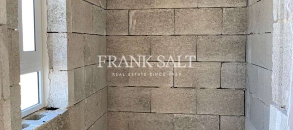 Ático de 2 dormitorios en Qormi, Malta No. 1749 7