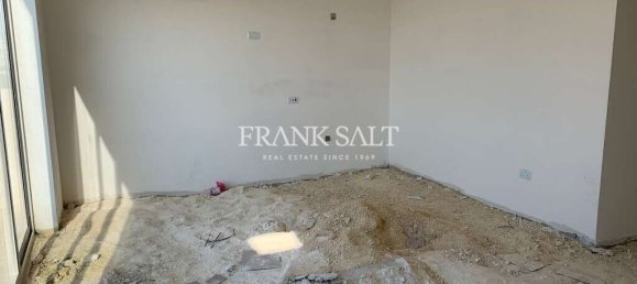 Ático de 2 dormitorios en Qormi, Malta No. 1749 11