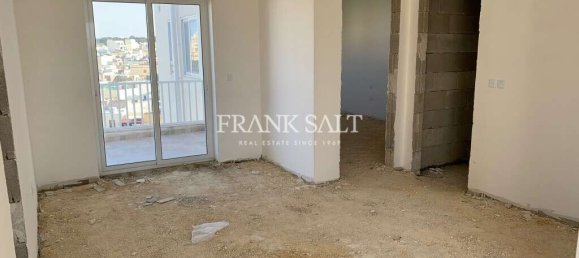 Ático de 2 dormitorios en Qormi, Malta No. 1749 4