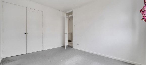 3 bedrooms House in London, United Kingdom No. 7808 7