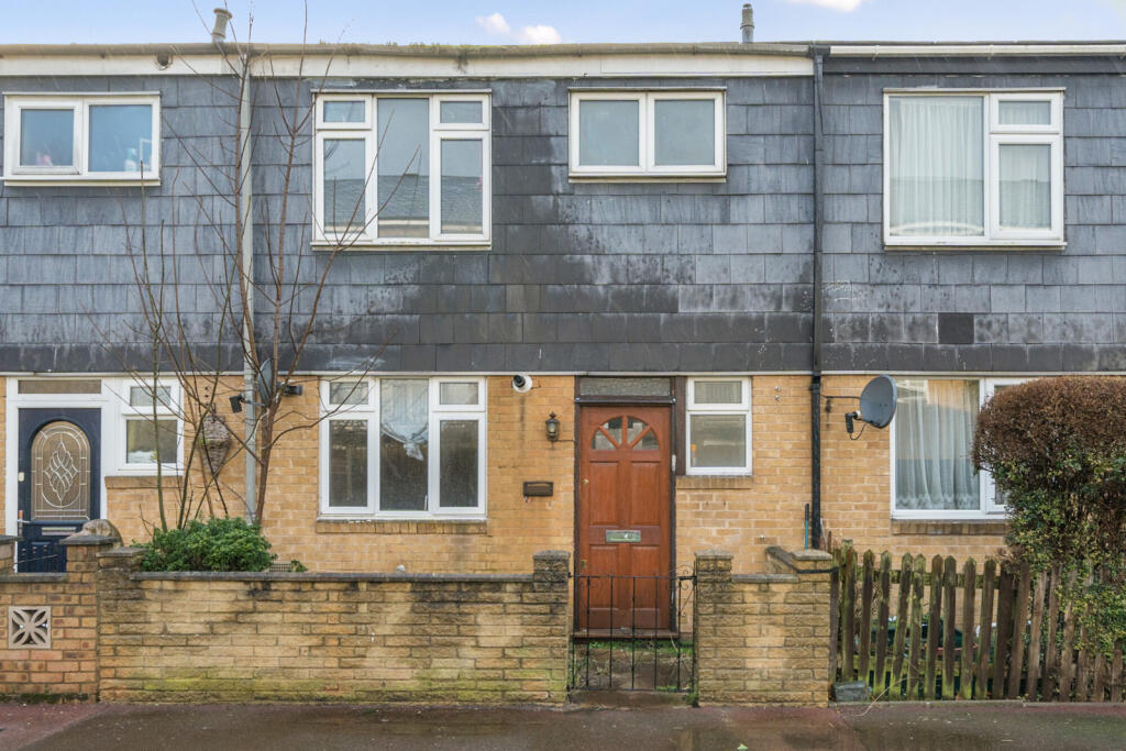 3 bedrooms House in London, United Kingdom No. 7808