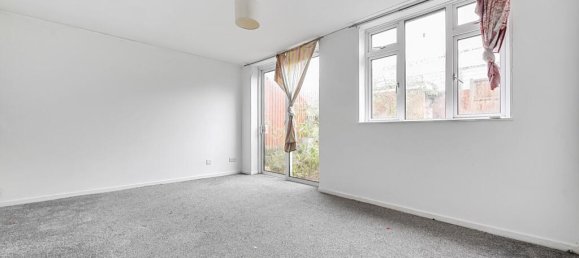 3 bedrooms House in London, United Kingdom No. 7808 2