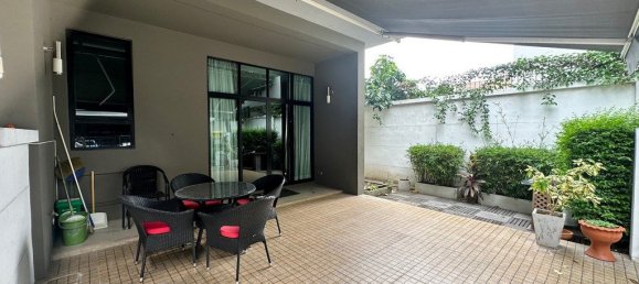 4 bedrooms Bungalow in Bangkok, Thailand No. 8245 19