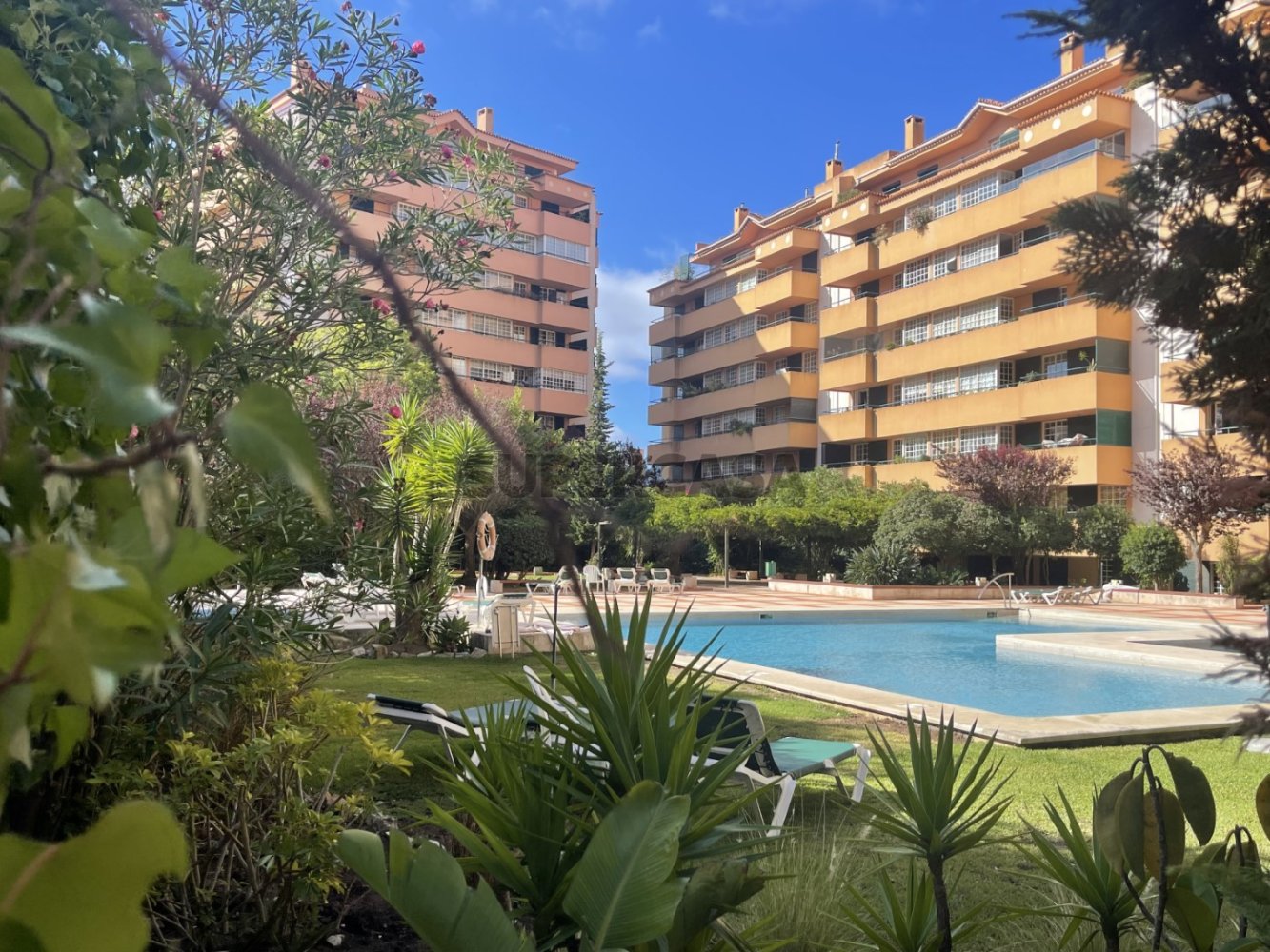 2 bedrooms Apartment in Cascais, Portugal No. 354329