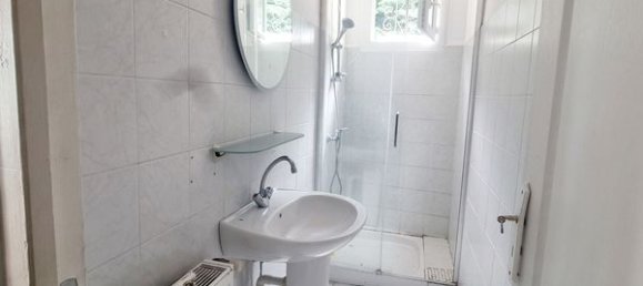 3 bedrooms House in Brive-la-Gaillarde, France No. 335627 6