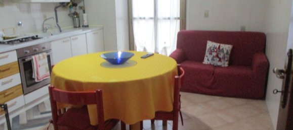 2 bedrooms Apartment in Turin, Italy No. 379759 5