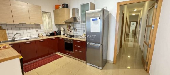 3 chambres Appartement à Swieqi, Malta No. 254 8