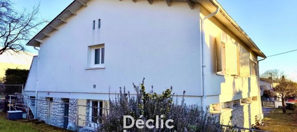 5 bedrooms House in Soyaux, France No. 100936 2