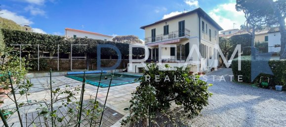 5 bedrooms Villa in Rosignano Marittimo, Italy No. 175677 5
