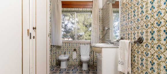 4 bedrooms House in Almada, Portugal No. 22027 21