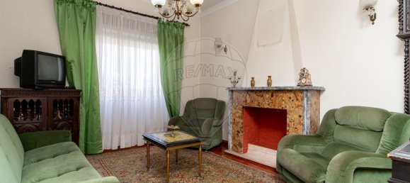 4 bedrooms House in Almada, Portugal No. 22027 9