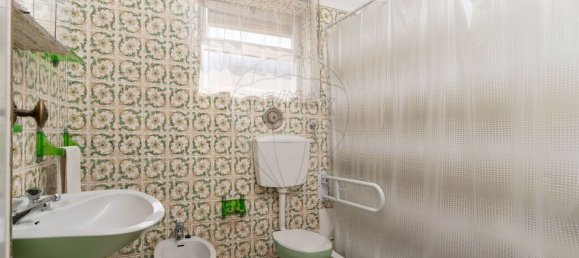 4 bedrooms House in Almada, Portugal No. 22027 12