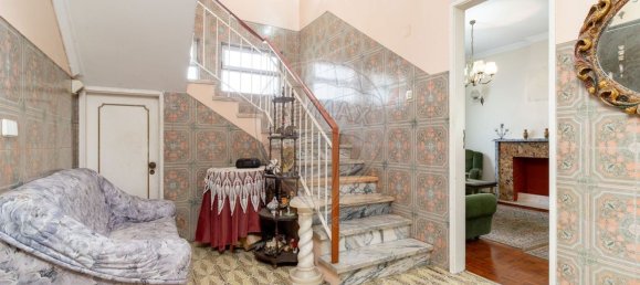 4 bedrooms House in Almada, Portugal No. 22027 7