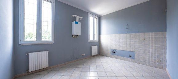 2 bedrooms Apartment in Ferrara, Italy No. 311260 7