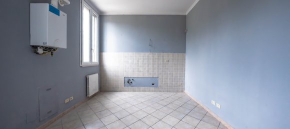 2 bedrooms Apartment in Ferrara, Italy No. 311260 5