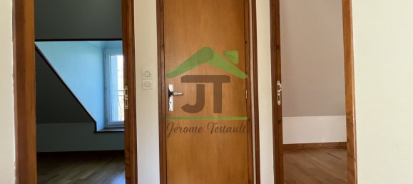 2 bedrooms House in Chateaudun, France No. 51179 4