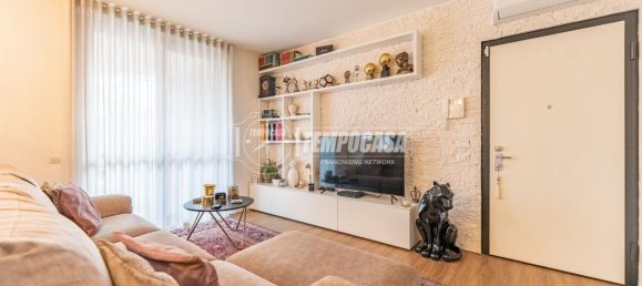 Квартира с 3 комнатами в Кузаго, Италия № 117854 2