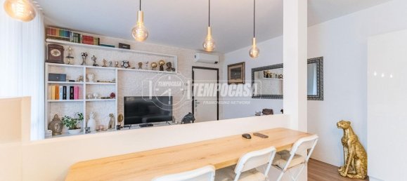 Квартира с 3 комнатами в Кузаго, Италия № 117854 9